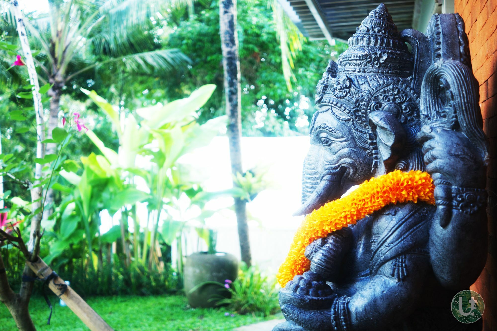 Ubud Tropical Exterior photo