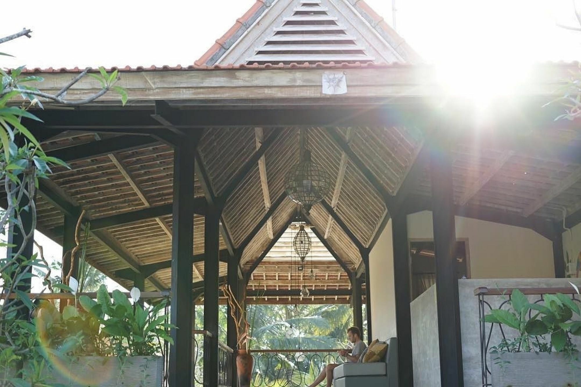 Ubud Tropical Exterior photo